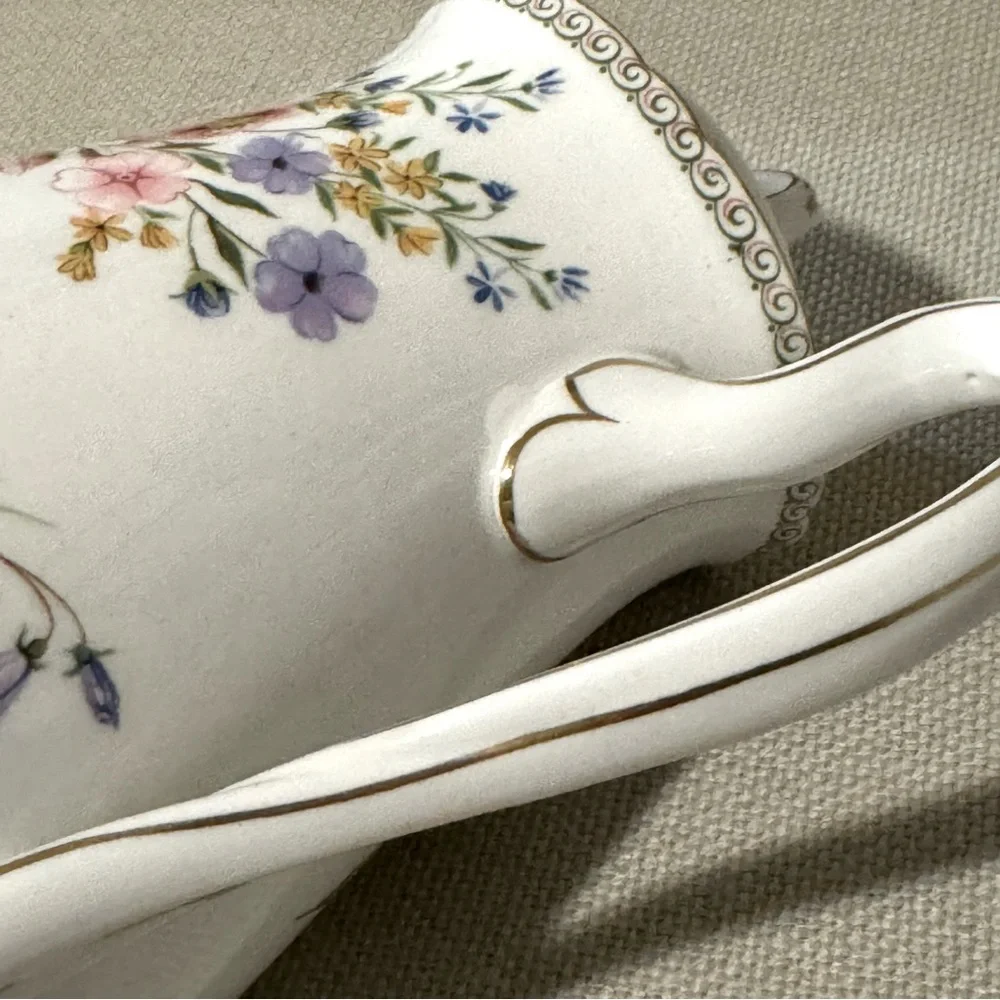Wild Flowers 13686 (Gainsborough) by SHELLEY ENGLAND Tea- Coffee Pot